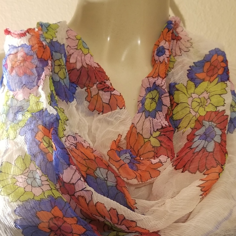Daisy  soft floral Scarf~ sheer material